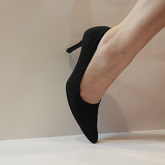 WOMENS Ann Taylor Made in Italy BLACK TEXTILE HEEL PUMPS - Picture 4 of 13